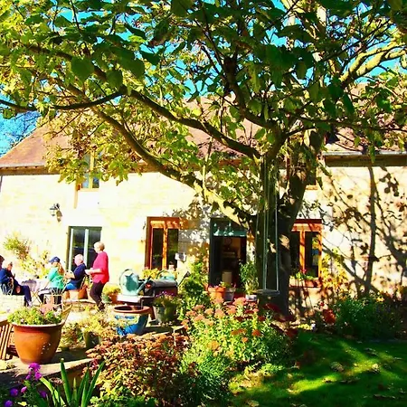 Le Beauregard Bed & Breakfast 3*